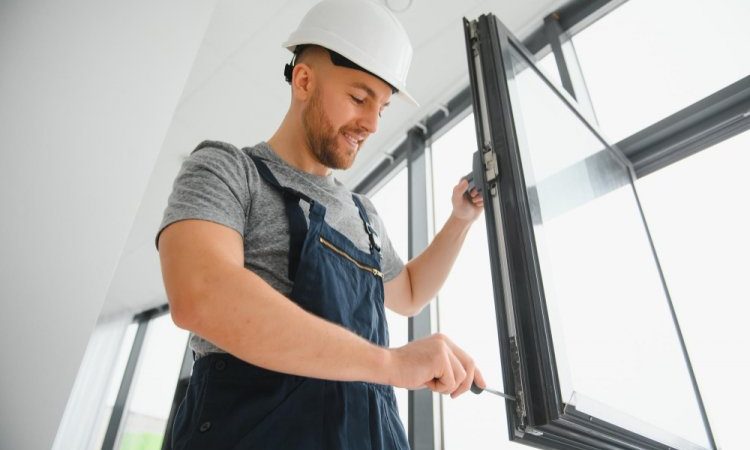 Emergency Window Repairs: Top Tips for Handling Unexpected Breakages